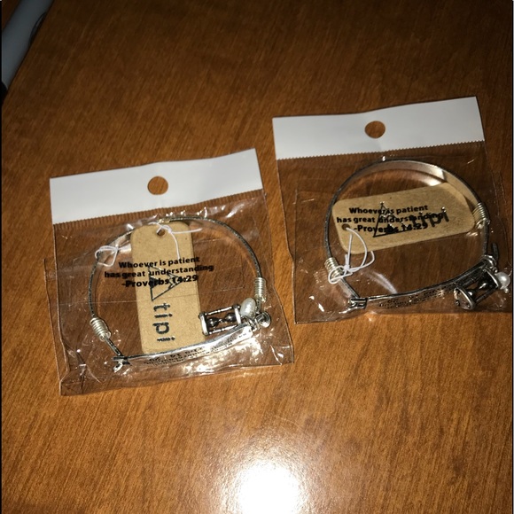 Bracelet - Picture 3 of 3